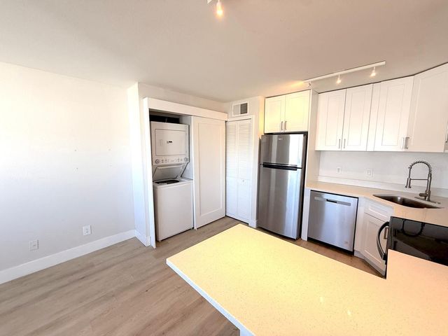 4724 WALDEN CIRCLE 1532, Orlando, FL 32811