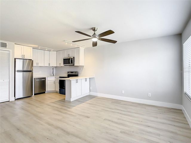 4724 WALDEN CIRCLE 1532, Orlando, FL 32811