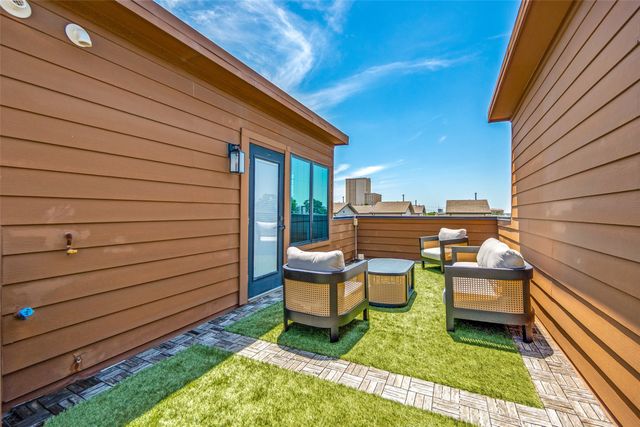 1910 Caddo Street B102, Dallas, TX 75204
