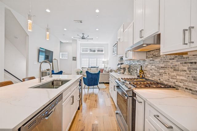 1910 Caddo Street B102, Dallas, TX 75204