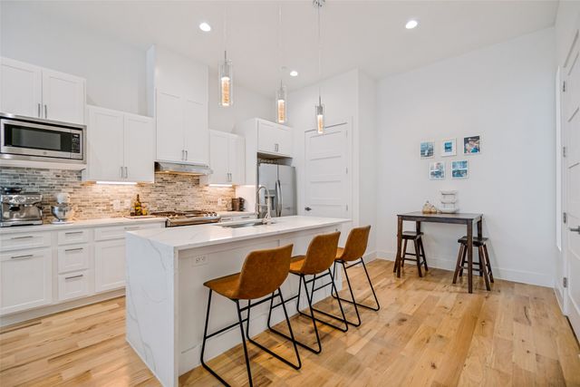 1910 Caddo Street B102, Dallas, TX 75204