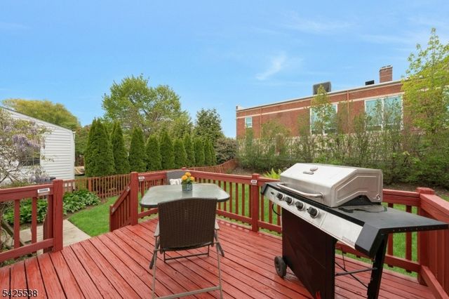 17 Brookdale Rd, Bloomfield Twp., NJ 07003