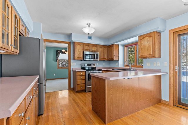 3050 HUNTERS PLACE, Oshkosh, WI 54904