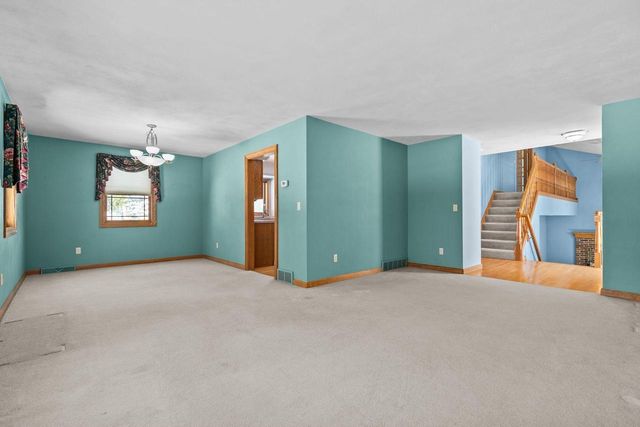 3050 HUNTERS PLACE, Oshkosh, WI 54904