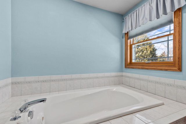 3050 HUNTERS PLACE, Oshkosh, WI 54904