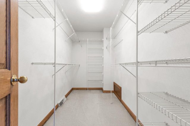 3050 HUNTERS PLACE, Oshkosh, WI 54904