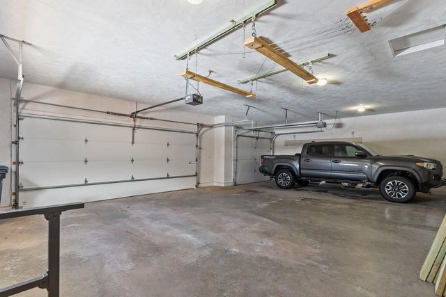 3050 HUNTERS PLACE, Oshkosh, WI 54904