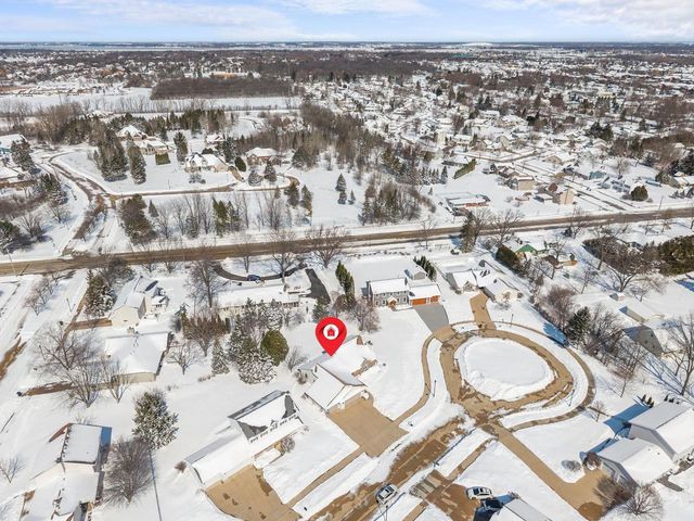 3050 HUNTERS PLACE, Oshkosh, WI 54904