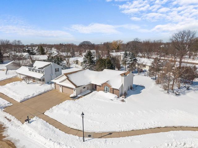 3050 HUNTERS PLACE, Oshkosh, WI 54904