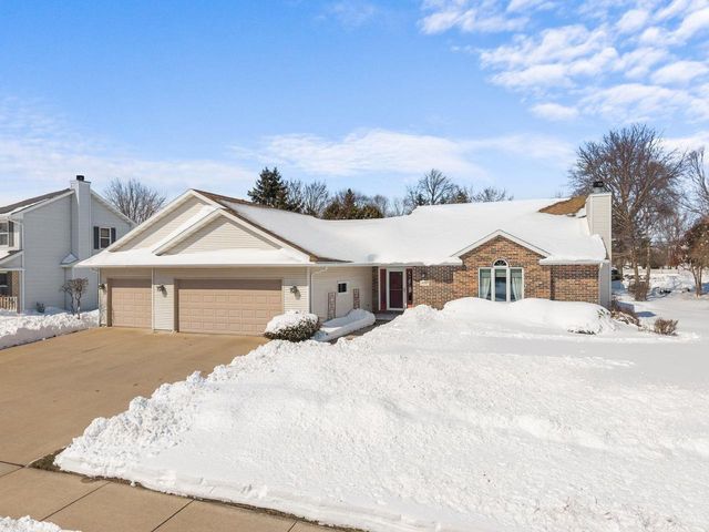 3050 HUNTERS PLACE, Oshkosh, WI 54904
