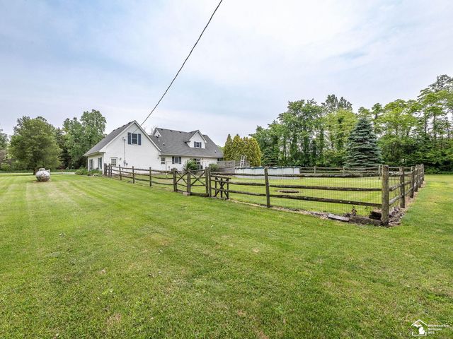 14825 Tunnicliffe Road, Petersburg, MI 49270