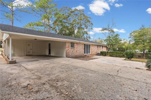 2605 Woodland Road, Mobile, AL 36693