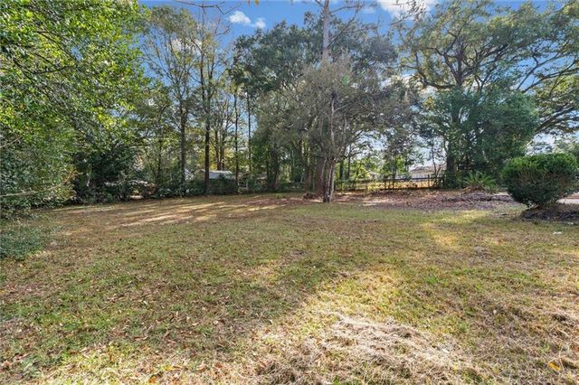 2605 Woodland Road, Mobile, AL 36693