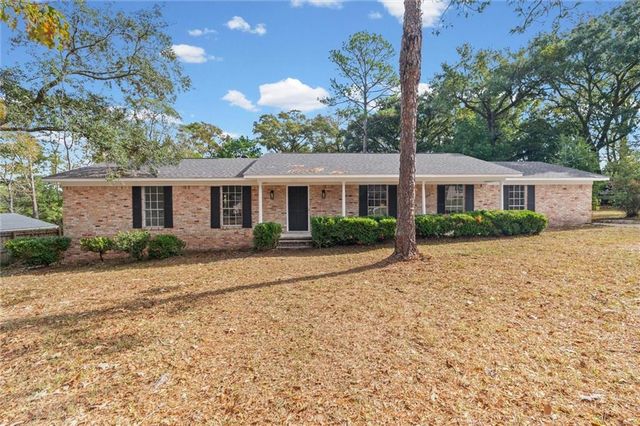 2605 Woodland Road, Mobile, AL 36693