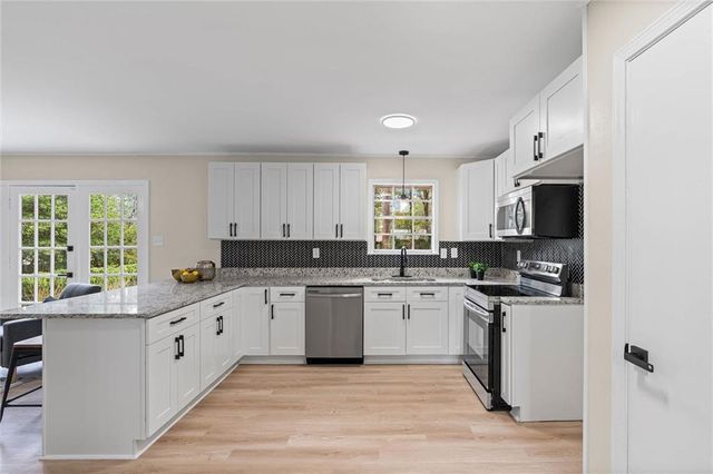 2605 Woodland Road, Mobile, AL 36693