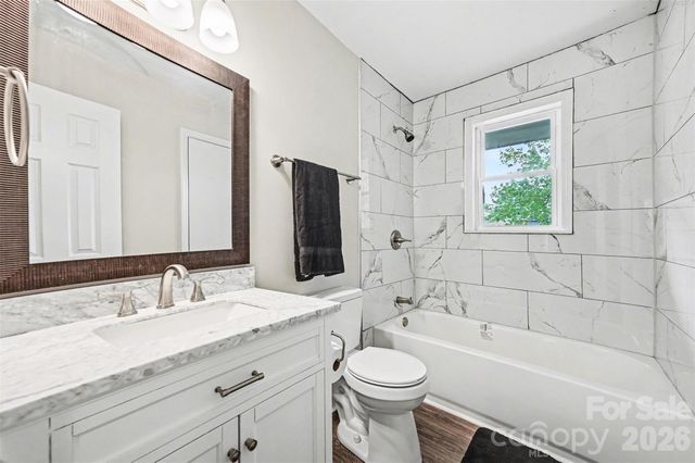 2917 Dalecrest Drive, Charlotte, NC 28269