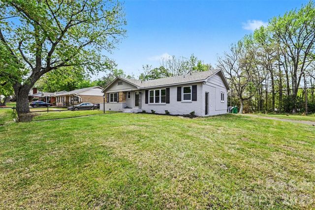 2917 Dalecrest Drive, Charlotte, NC 28269