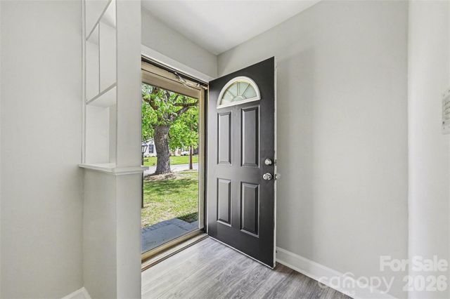 2917 Dalecrest Drive, Charlotte, NC 28269