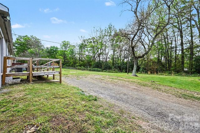 2917 Dalecrest Drive, Charlotte, NC 28269