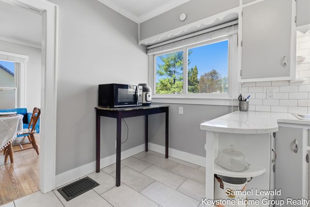 213 E Milham Avenue, Portage City, MI 49002