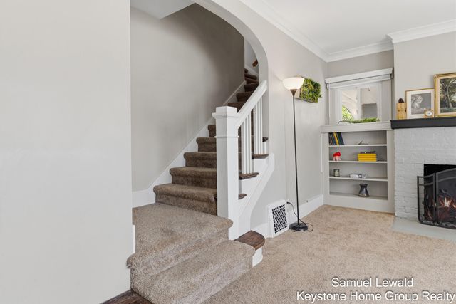 213 E Milham Avenue, Portage City, MI 49002