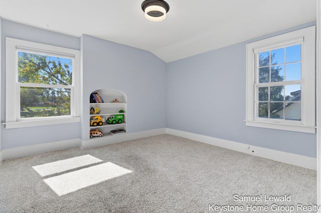 213 E Milham Avenue, Portage City, MI 49002