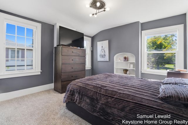 213 E Milham Avenue, Portage City, MI 49002