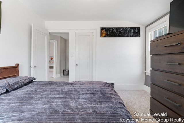 213 E Milham Avenue, Portage City, MI 49002