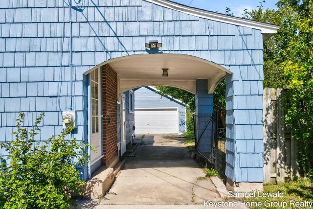 213 E Milham Avenue, Portage City, MI 49002