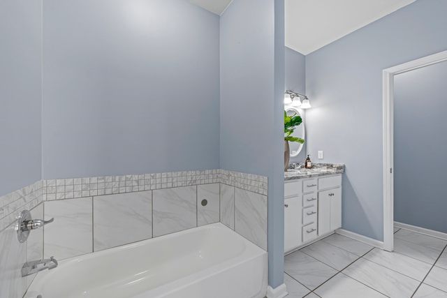 4725 ADDINGTON DR, Memphis, TN 38128