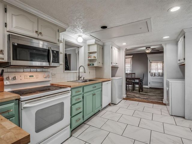 1321 N Ash Street, Guthrie, OK 73044