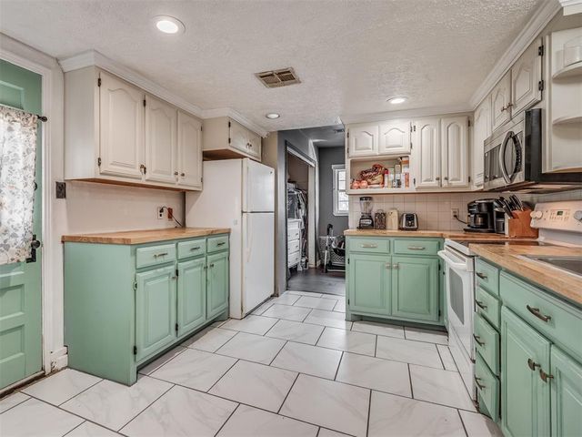 1321 N Ash Street, Guthrie, OK 73044