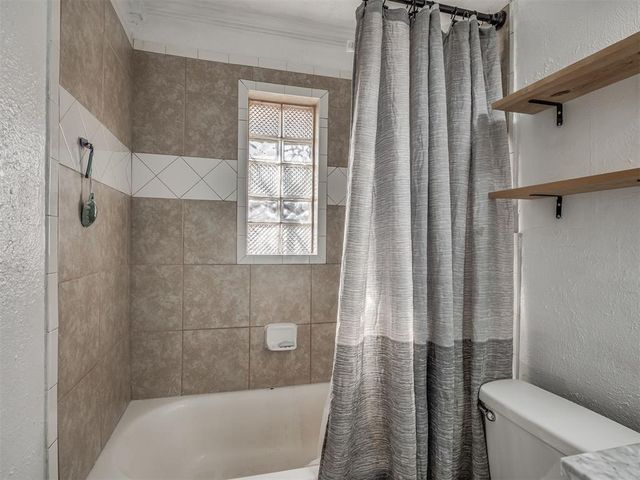 1321 N Ash Street, Guthrie, OK 73044