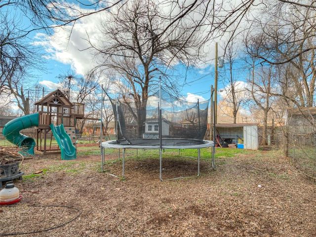 1321 N Ash Street, Guthrie, OK 73044