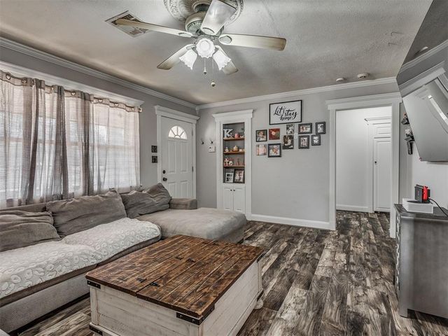 1321 N Ash Street, Guthrie, OK 73044