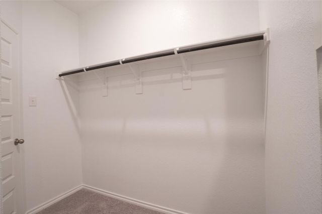 951 Hurstwood Drive, Van Alstyne, TX 75495