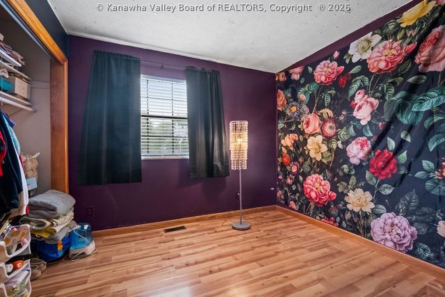 2600 Hayslette Avenue, Hurricane, WV 25526