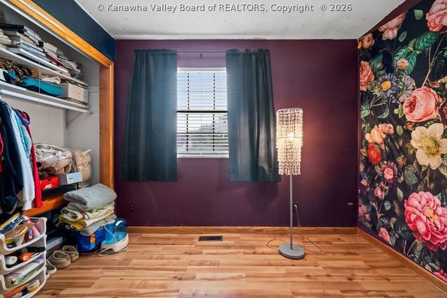2600 Hayslette Avenue, Hurricane, WV 25526