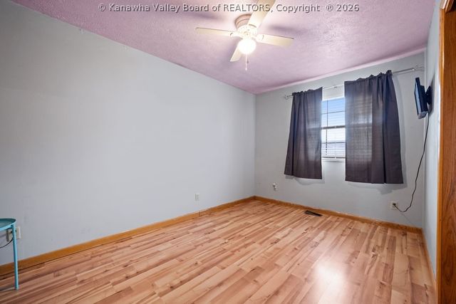 2600 Hayslette Avenue, Hurricane, WV 25526