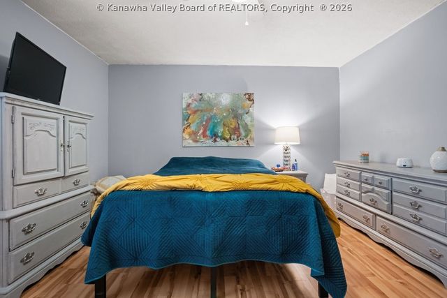 2600 Hayslette Avenue, Hurricane, WV 25526