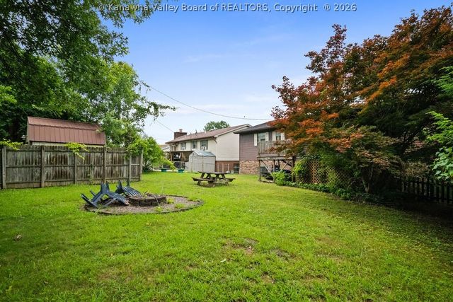 2600 Hayslette Avenue, Hurricane, WV 25526