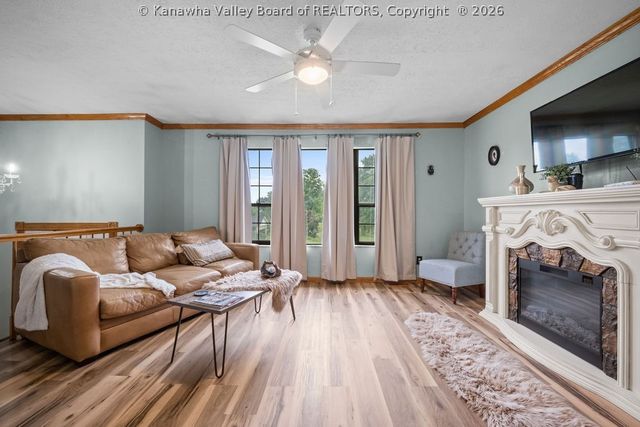 2600 Hayslette Avenue, Hurricane, WV 25526