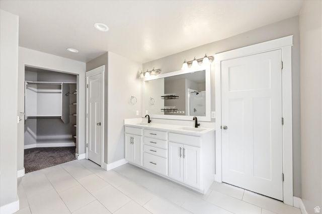 15198 S MULE TRAIN DR, Bluffdale, UT 84065