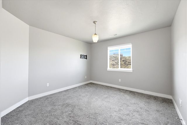 15198 S MULE TRAIN DR, Bluffdale, UT 84065