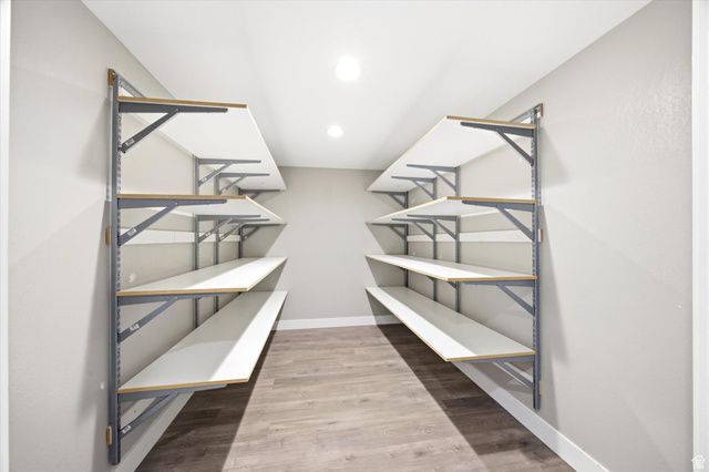 15198 S MULE TRAIN DR, Bluffdale, UT 84065