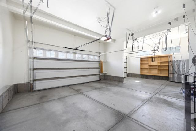 15198 S MULE TRAIN DR, Bluffdale, UT 84065