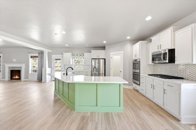 15198 S MULE TRAIN DR, Bluffdale, UT 84065