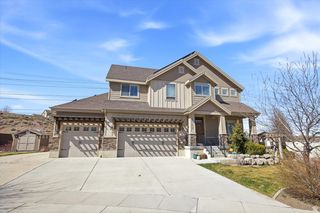 15198 S MULE TRAIN DR, Bluffdale, UT 84065