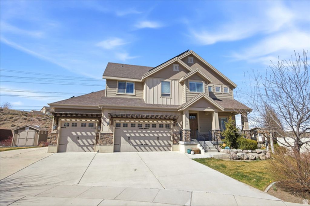 15198 S MULE TRAIN DR, Bluffdale, UT 84065