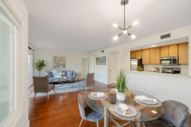 4040 Porte La Paz 76, San Diego, CA 92122